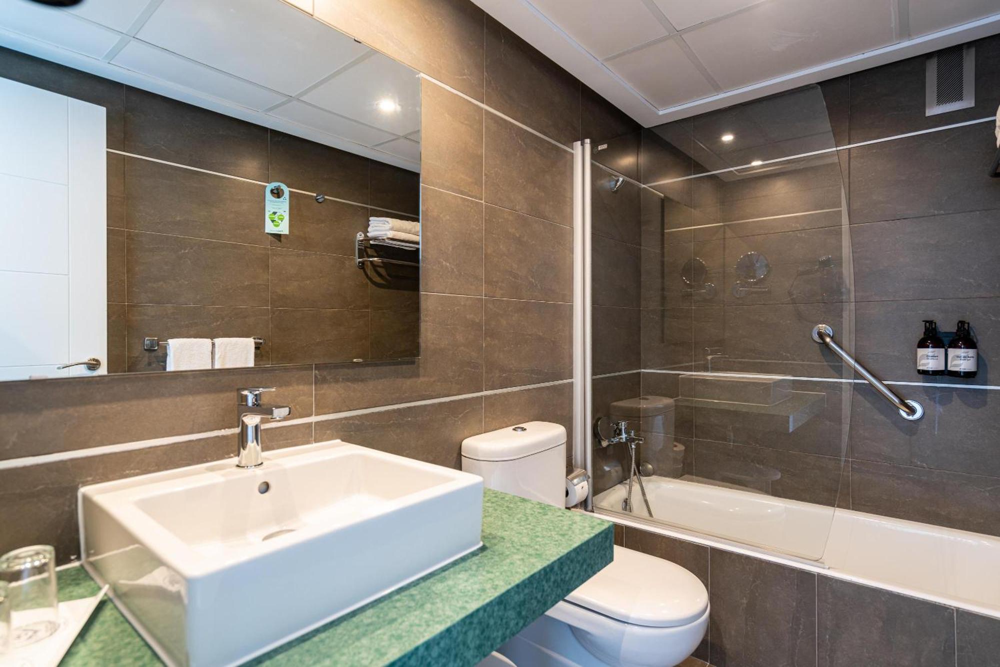 Junior Suite,1528231501:JPEG